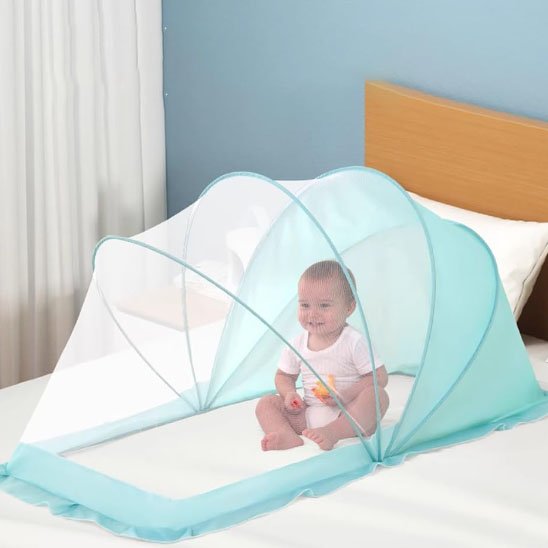 Moustiquaire lit bébé